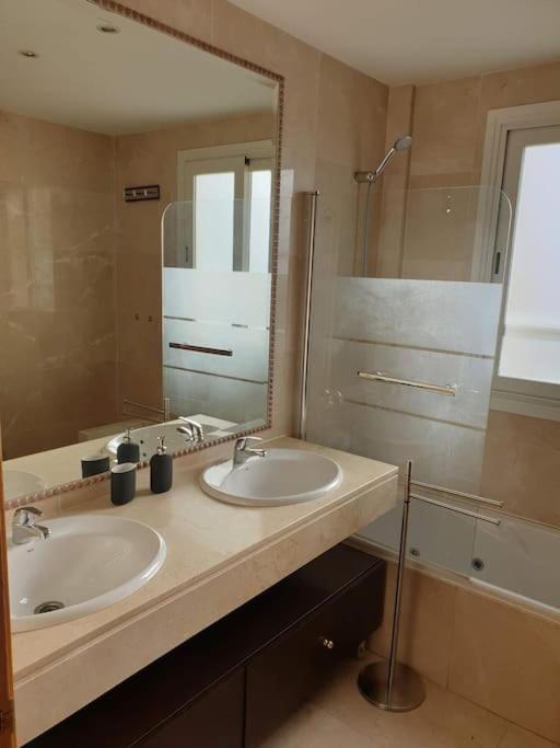 Chalet Ifema 5 Habitaciones 4 Banos, Parking Free Madrid Ngoại thất bức ảnh