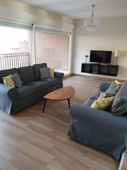 Chalet Ifema 5 Habitaciones 4 Banos, Parking Free Madrid Ngoại thất bức ảnh